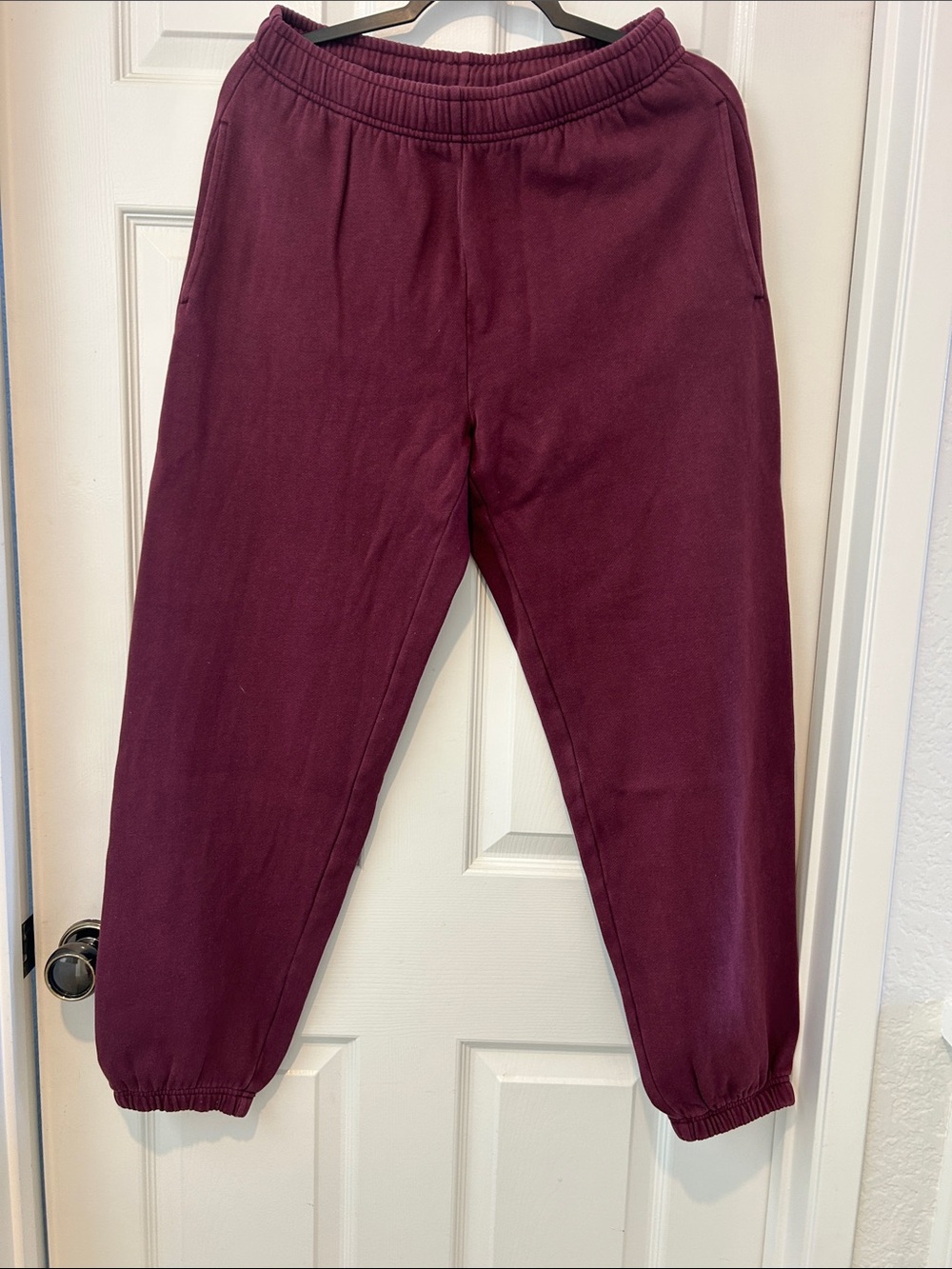PINK Victoria's Secret Girls' Jogger Pants in Burgundy